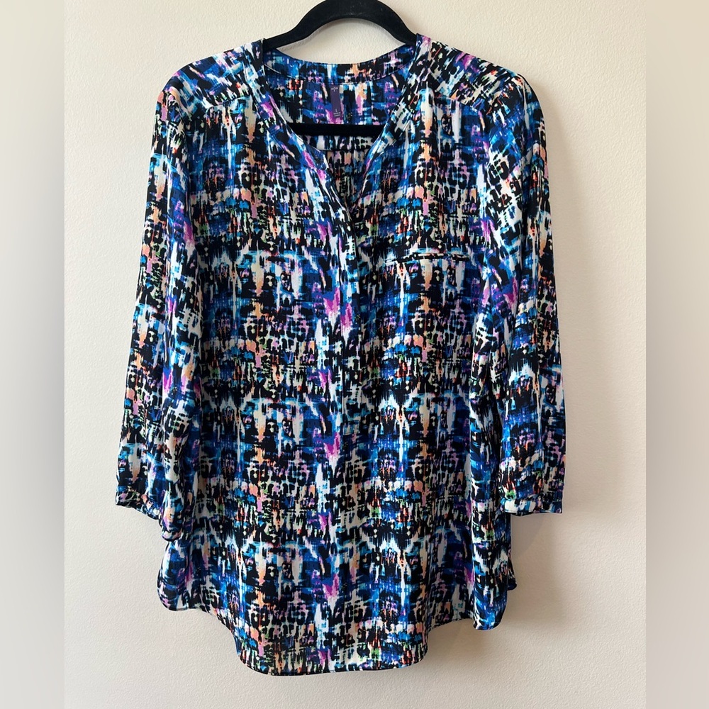NYDJ Blue and Black Graphic Blouse with 3/4 Sleeves